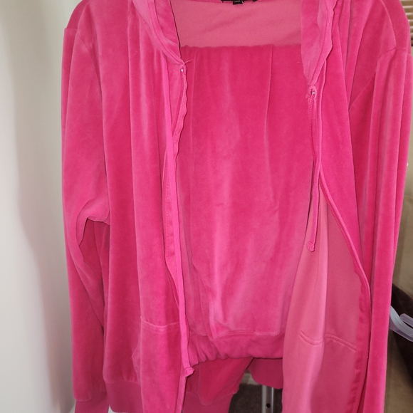 Fashion Nova Hot Pink Velour Jacket - Picture 1 of 3